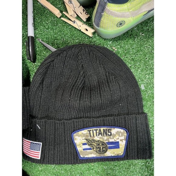New Era Tennessee Titans NFL 2021 Salute to‎ Service Black Knit Beanie - Picture 7 of 7